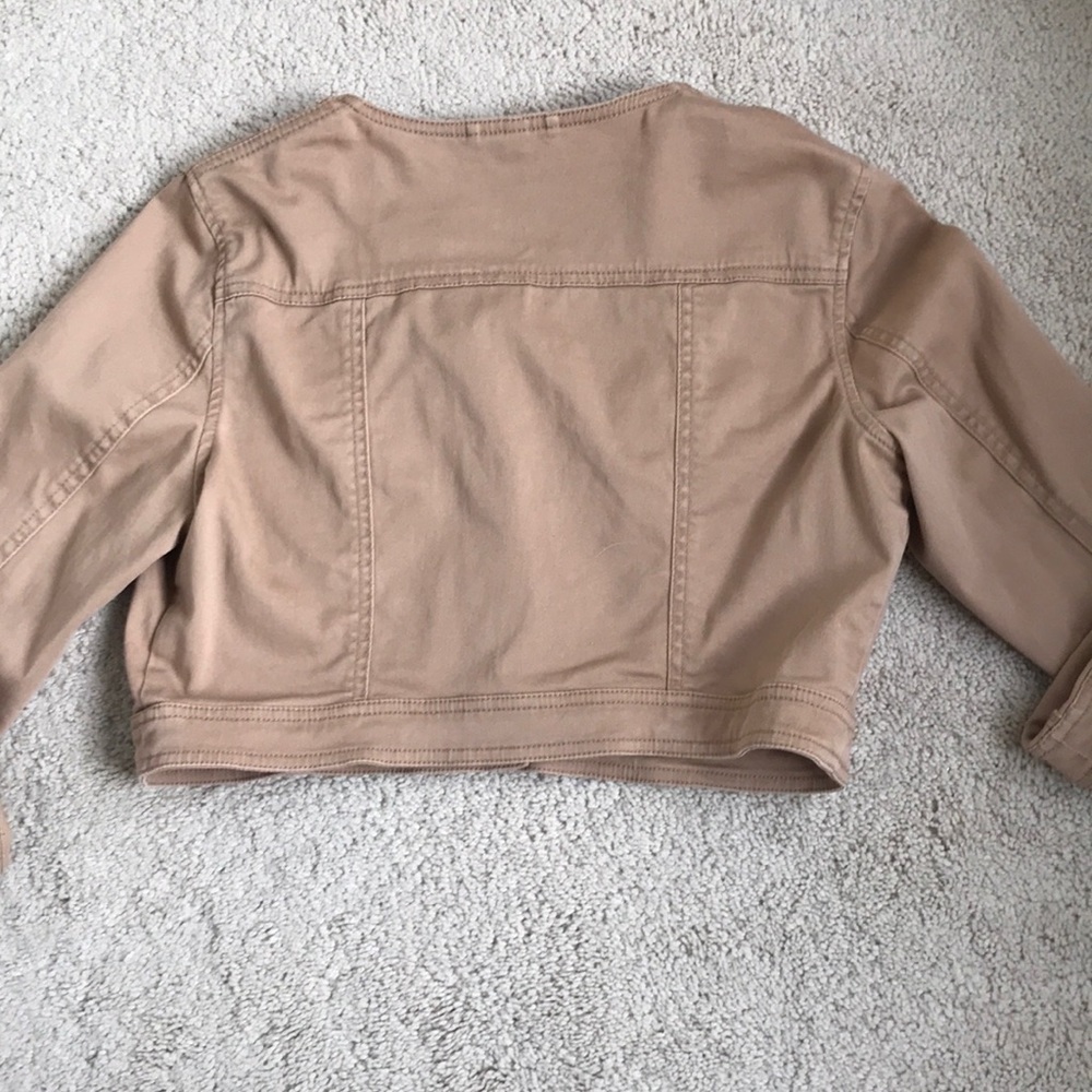 ✨Cropped Tan Jacket✨ - Picture 3 of 5